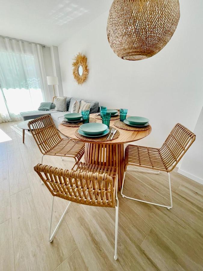 Marina Real 82 By Homeprive Dénia Extérieur photo