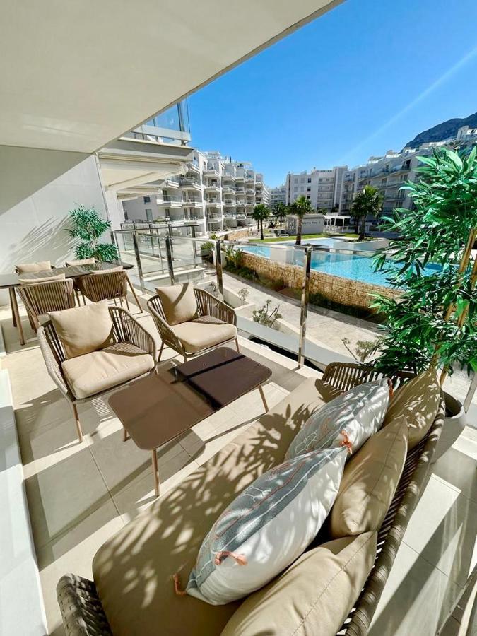 Marina Real 82 By Homeprive Dénia Extérieur photo